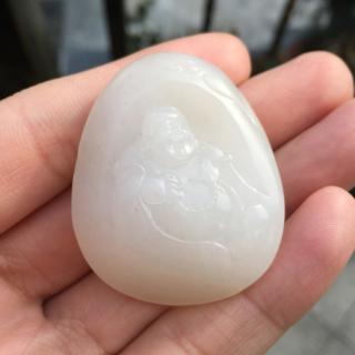 和田玉 羊脂暖白 苏工雕刻弥勒 吊坠